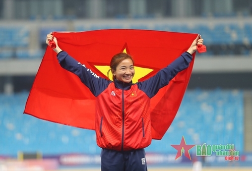 VĐV Nguyễn Thị Oanh phá kỷ lục cá nhân ở giải vô địch thế giới
